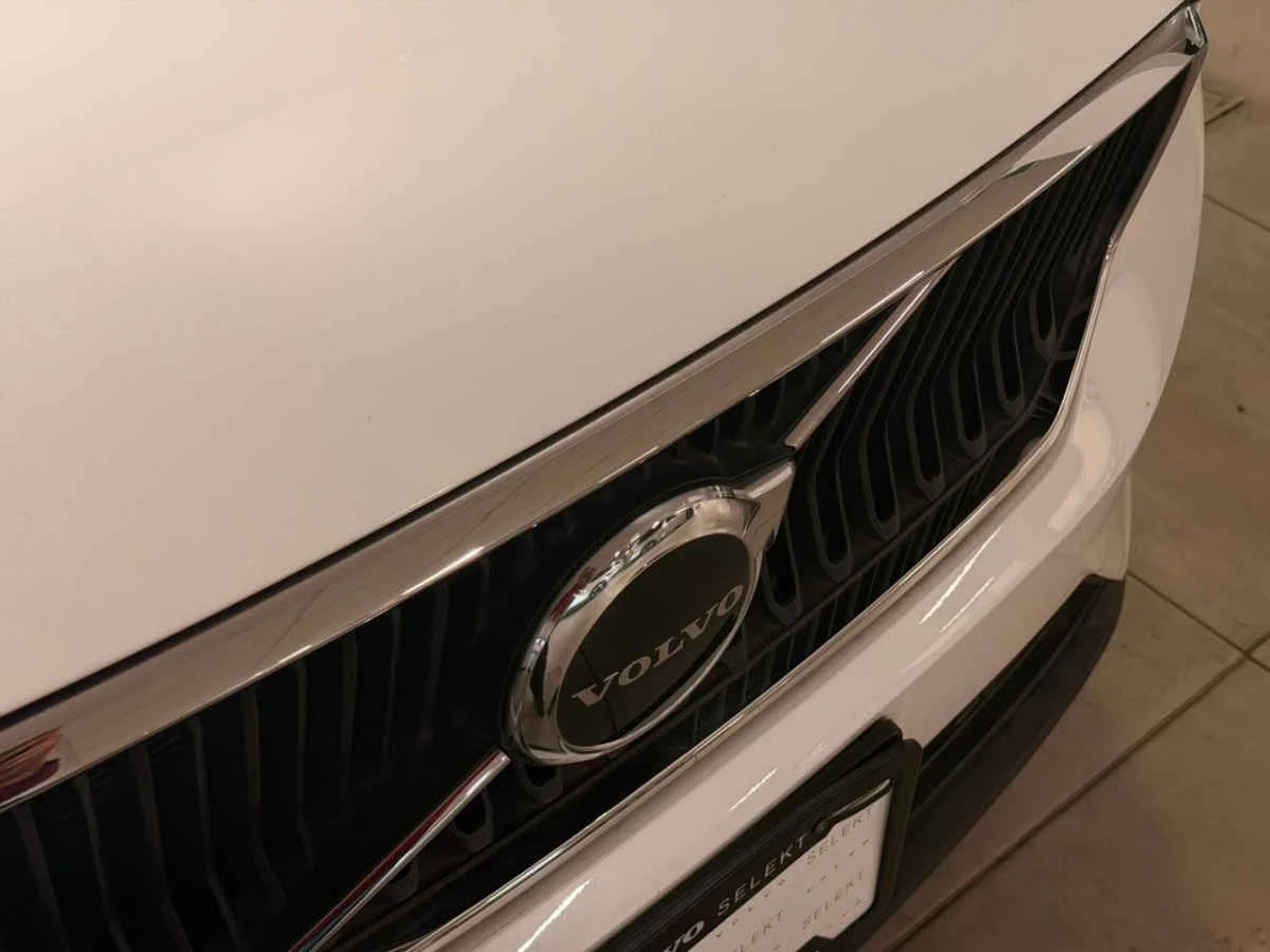 Volvo XC40 2024