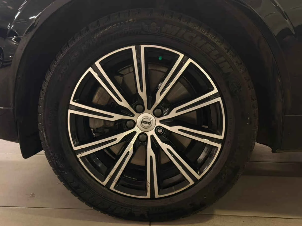 Volvo XC60 2021