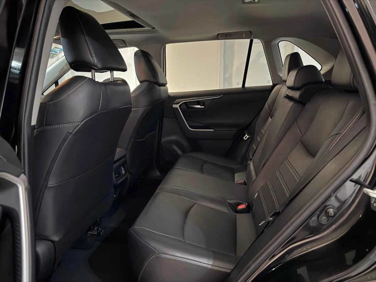 Toyota RAV4 2021