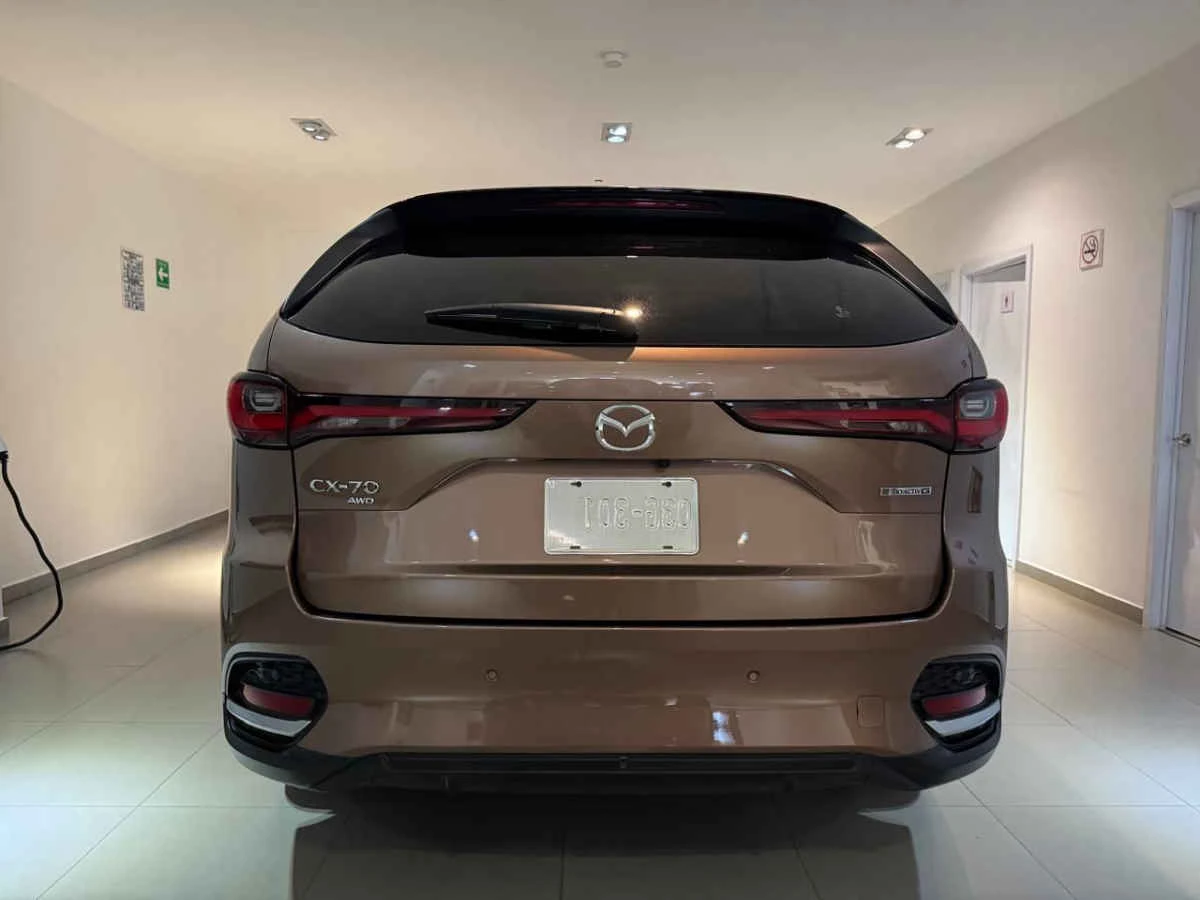 Mazda CX-70 2025