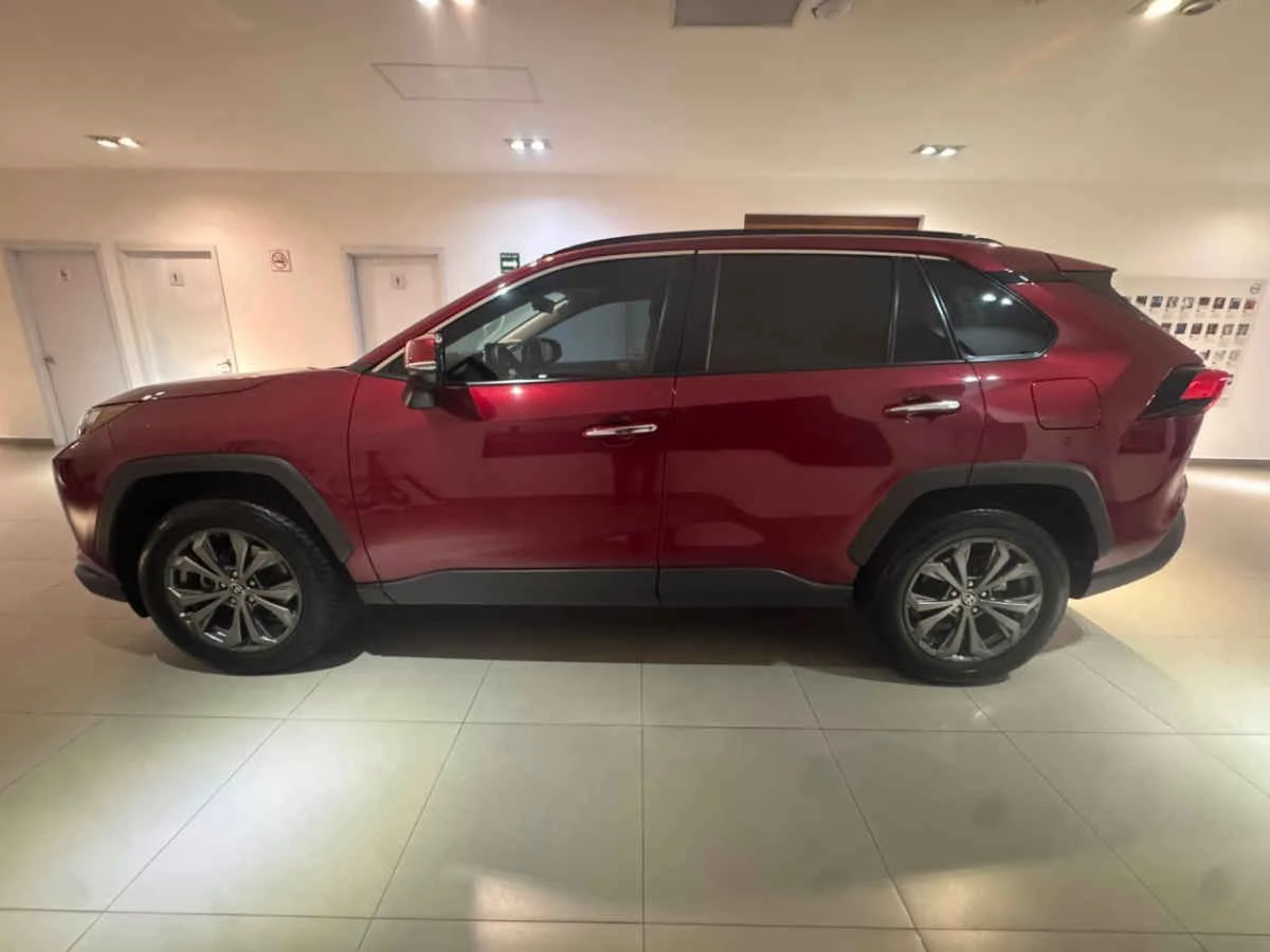 Toyota RAV4 2023