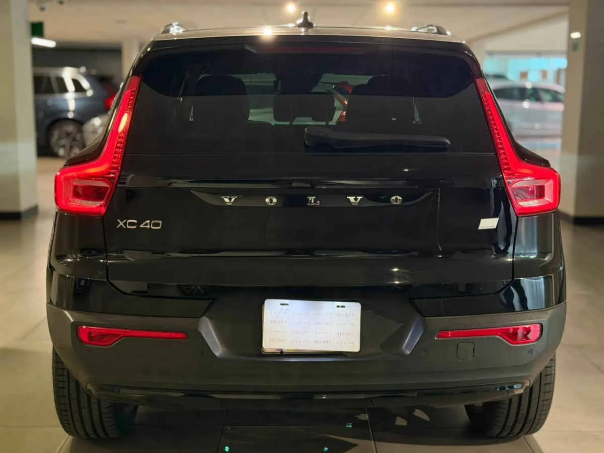 Volvo XC40 2021