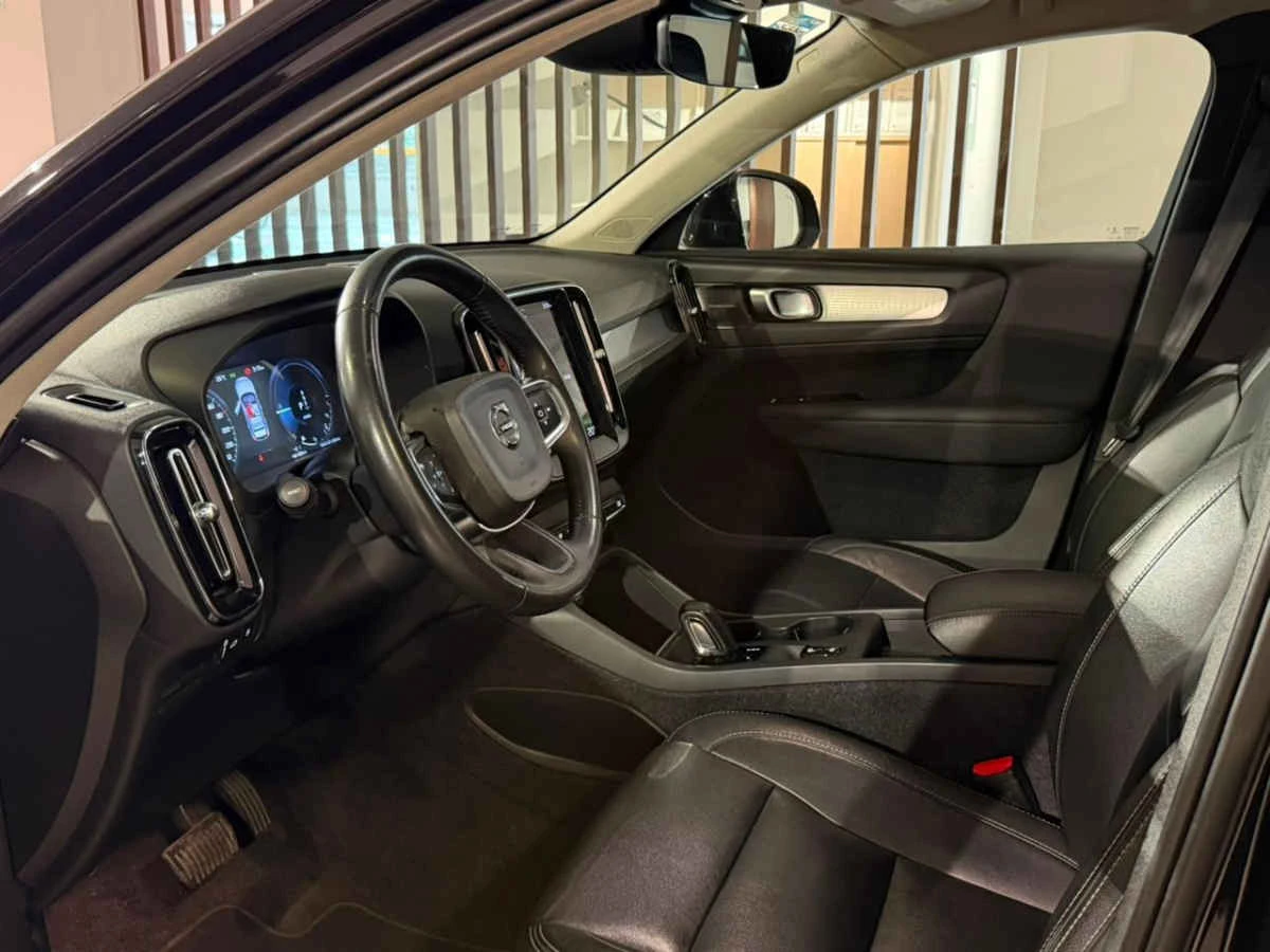 Volvo XC40 2021