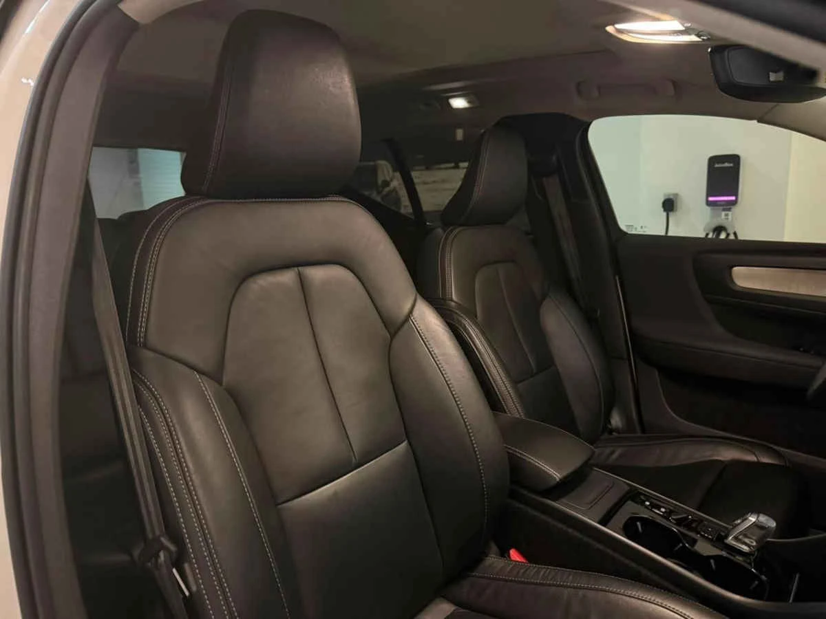 Volvo XC40 2024