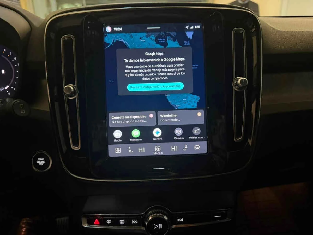 Volvo XC40 2024