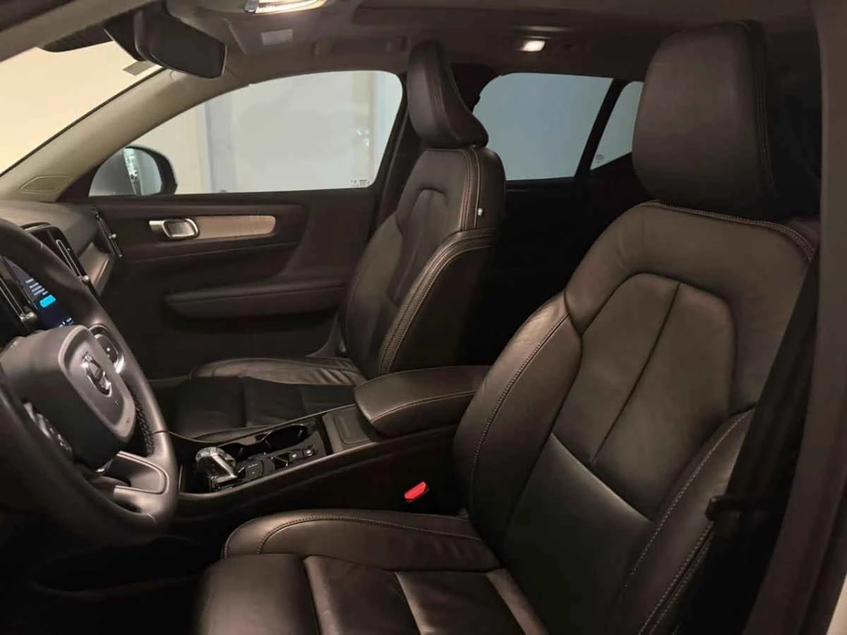Volvo XC40 2024