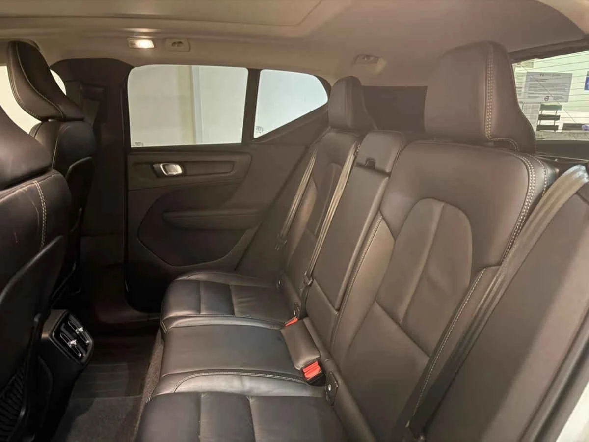 Volvo XC40 2024