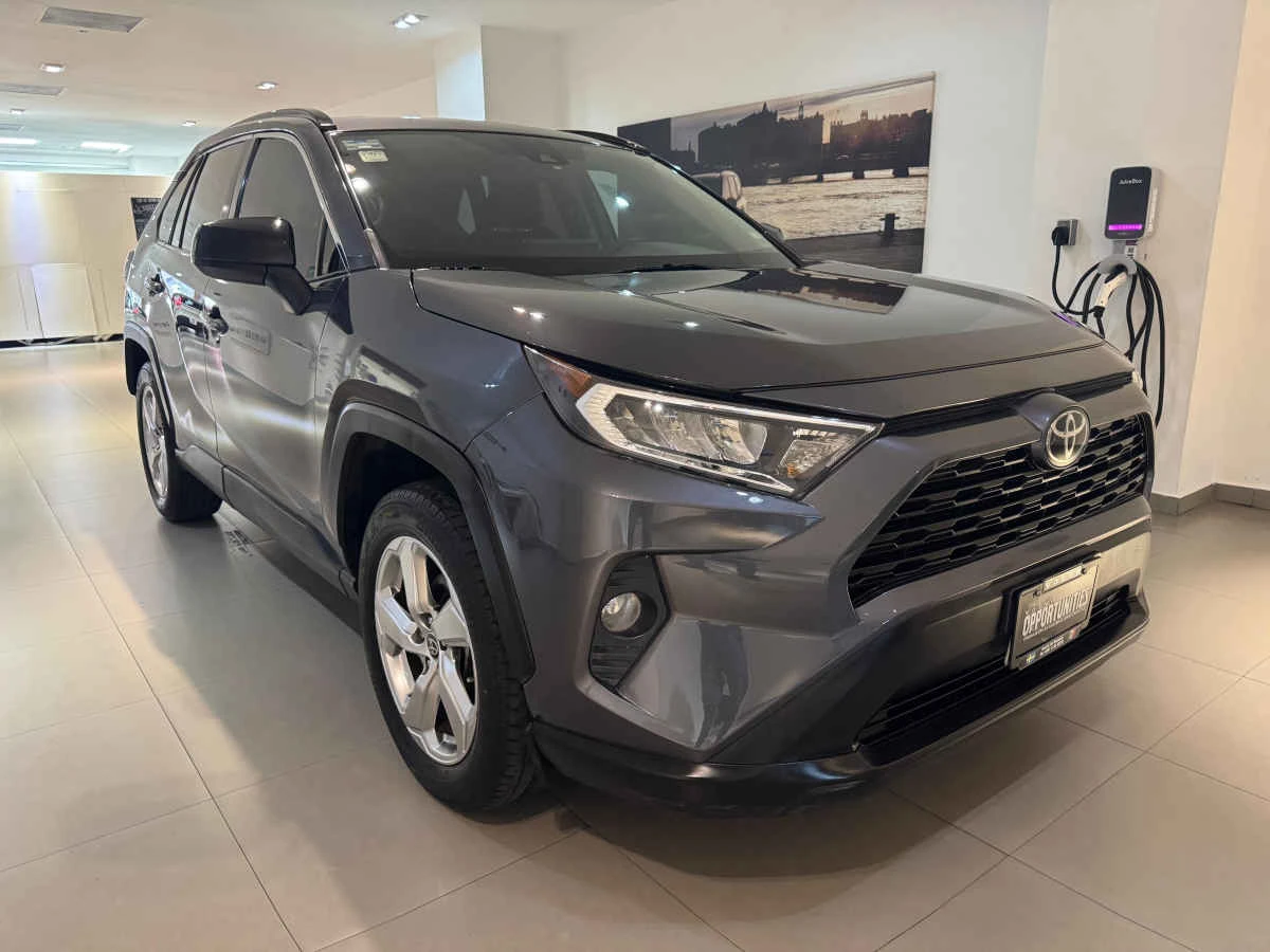 Toyota RAV4 2021