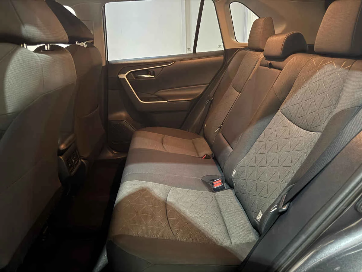 Toyota RAV4 2021