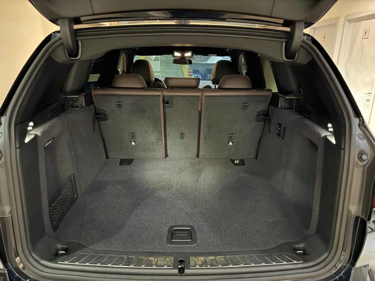 BMW iX3 2024