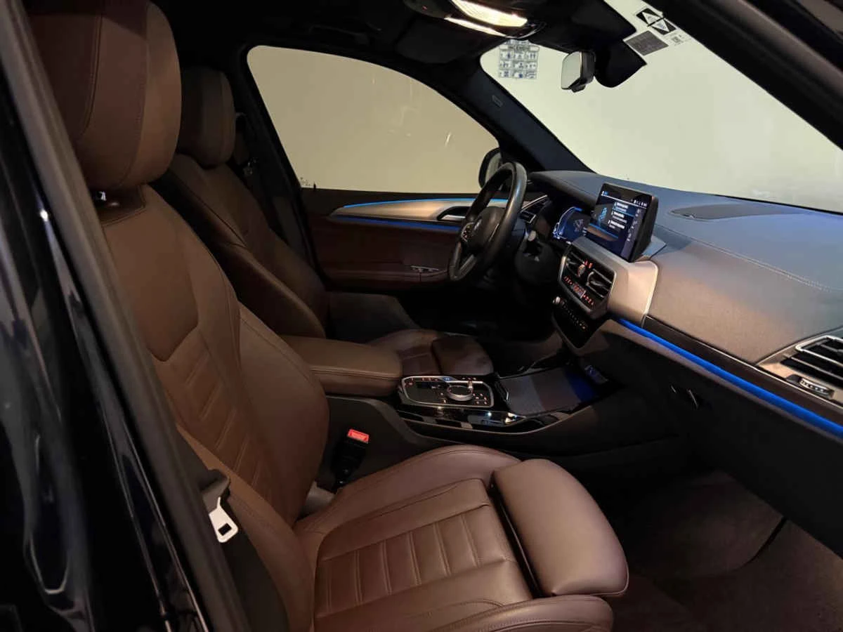 BMW iX3 2024