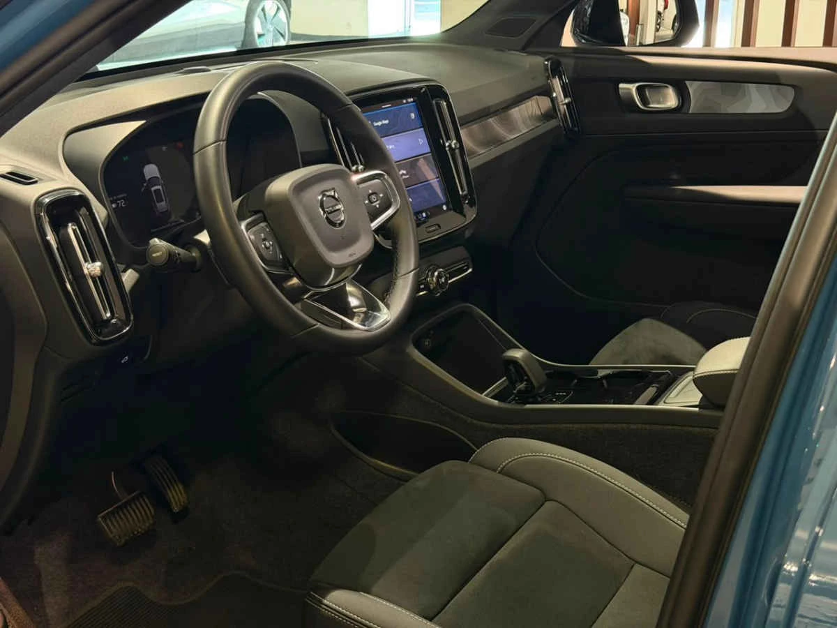 Volvo XC40 2024