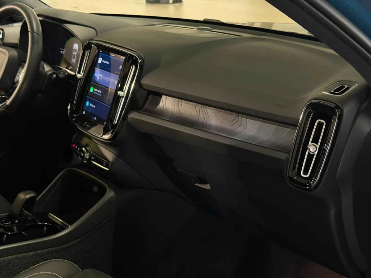Volvo XC40 2024