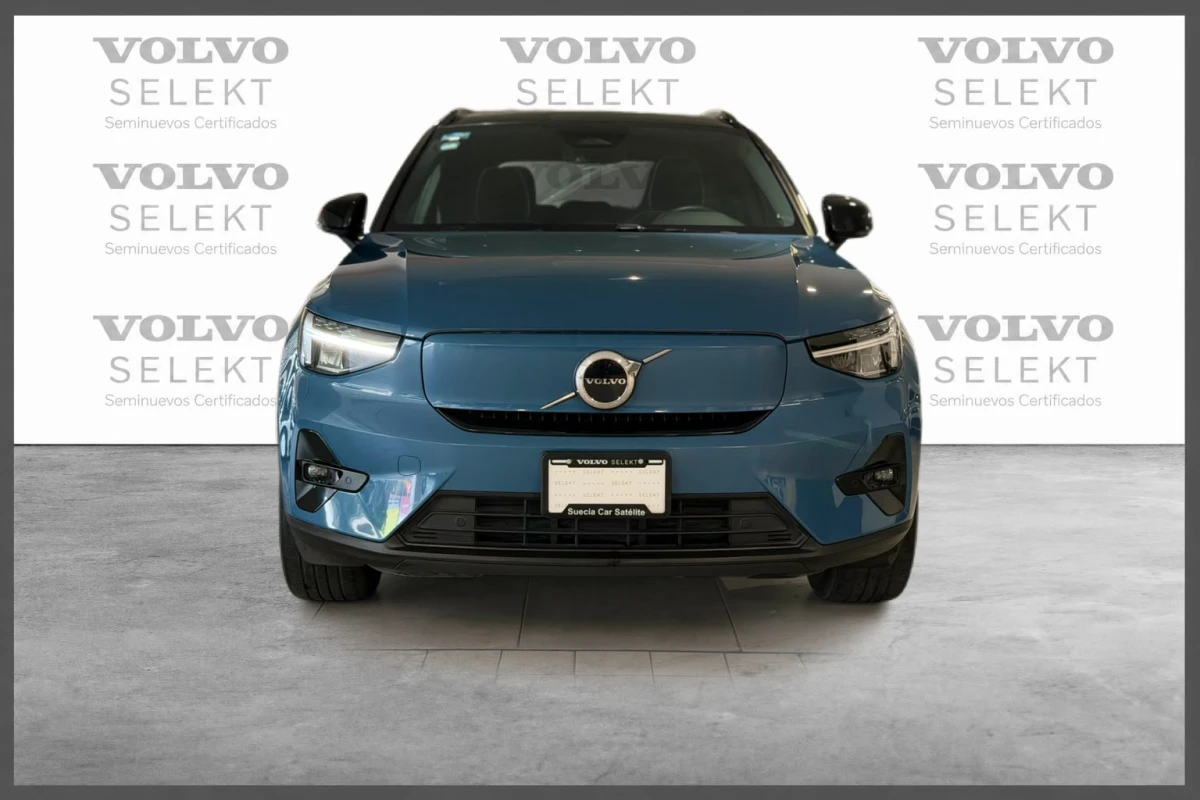 Volvo XC40 2024