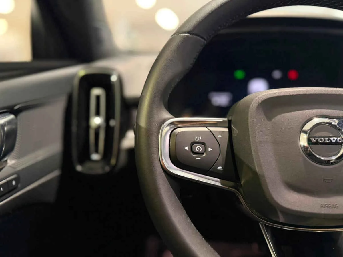 Volvo XC40 2024