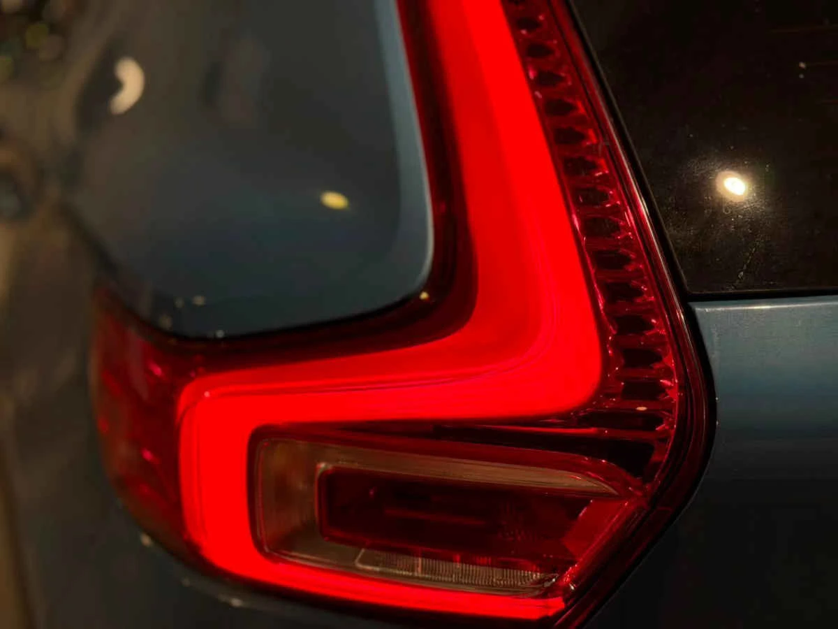 Volvo XC40 2024