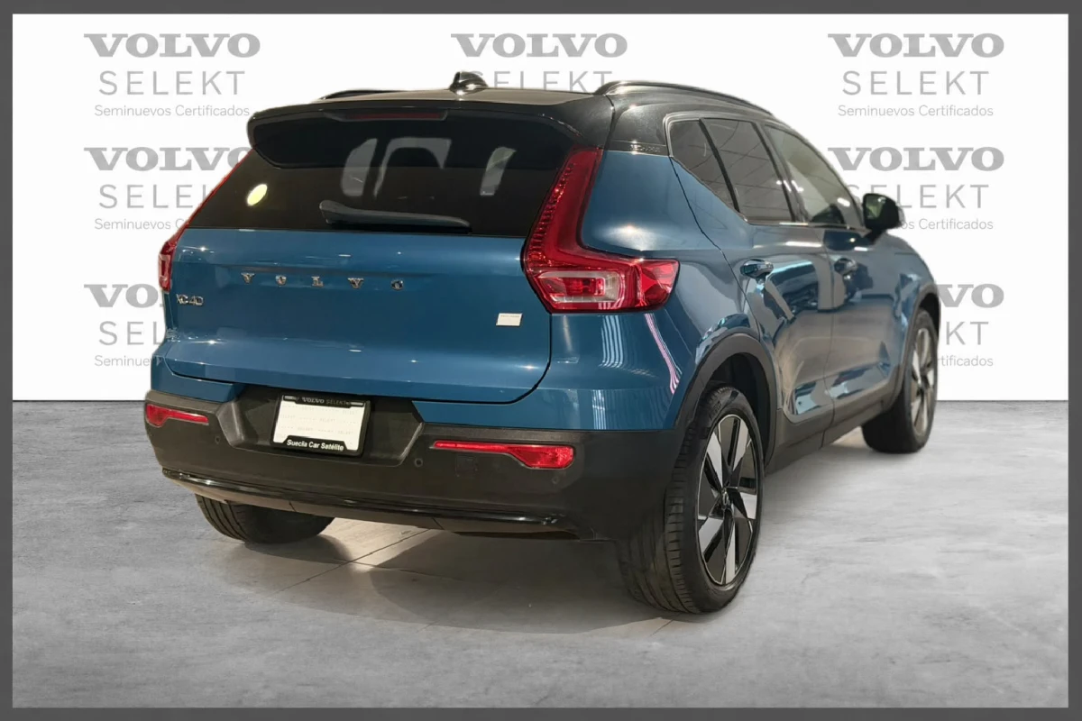 Volvo XC40 2024