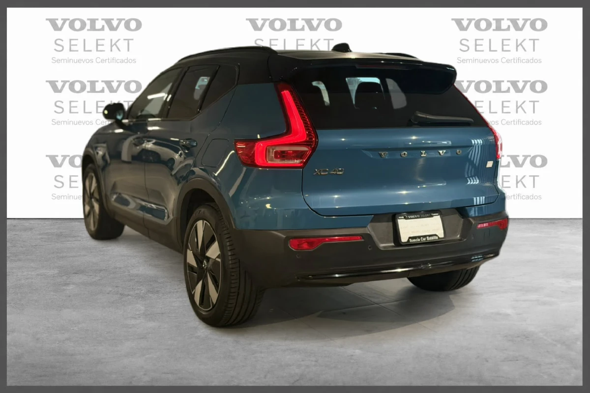 Volvo XC40 2024