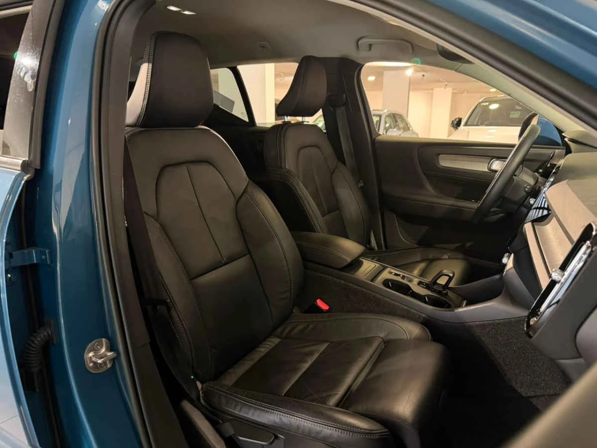 Volvo XC40 2023