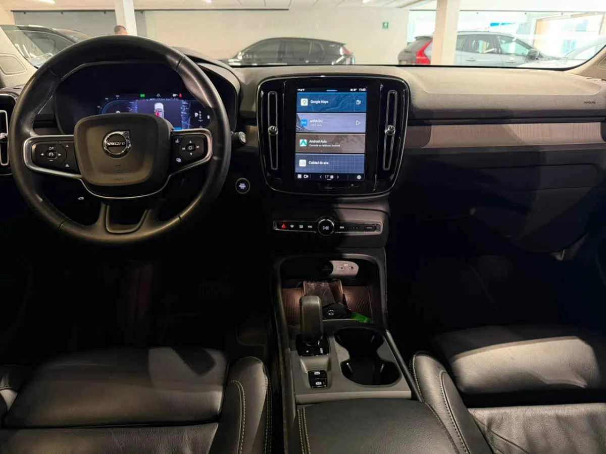 Volvo XC40 2023
