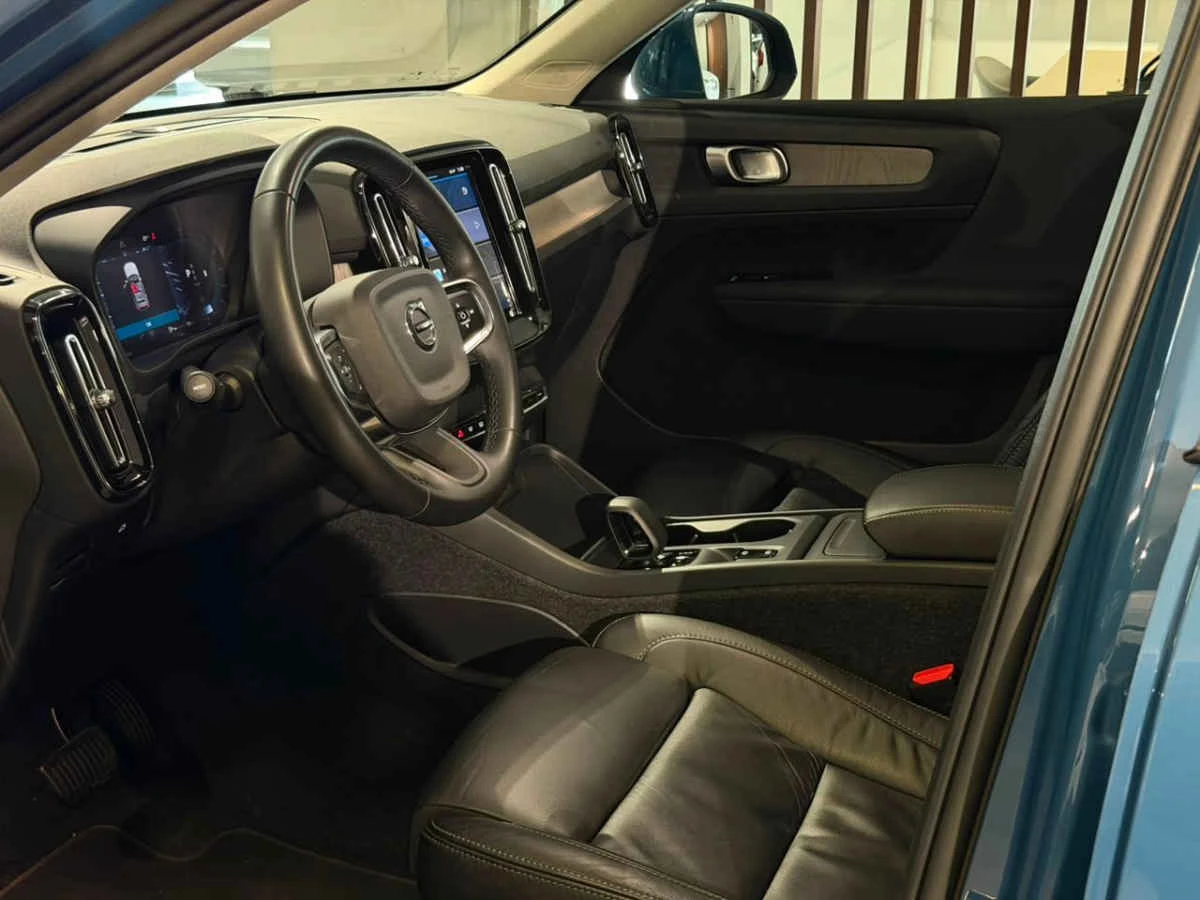 Volvo XC40 2023