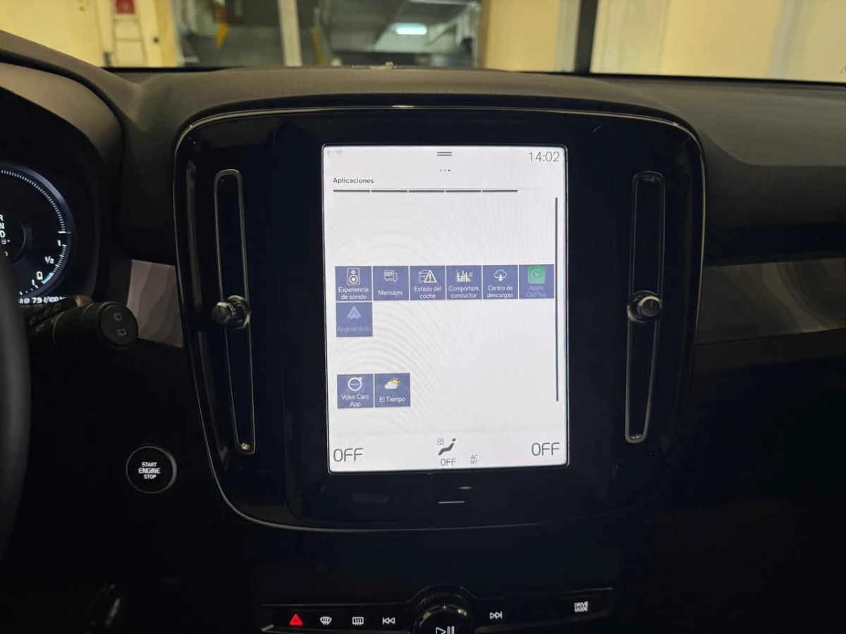 Volvo XC40 2023