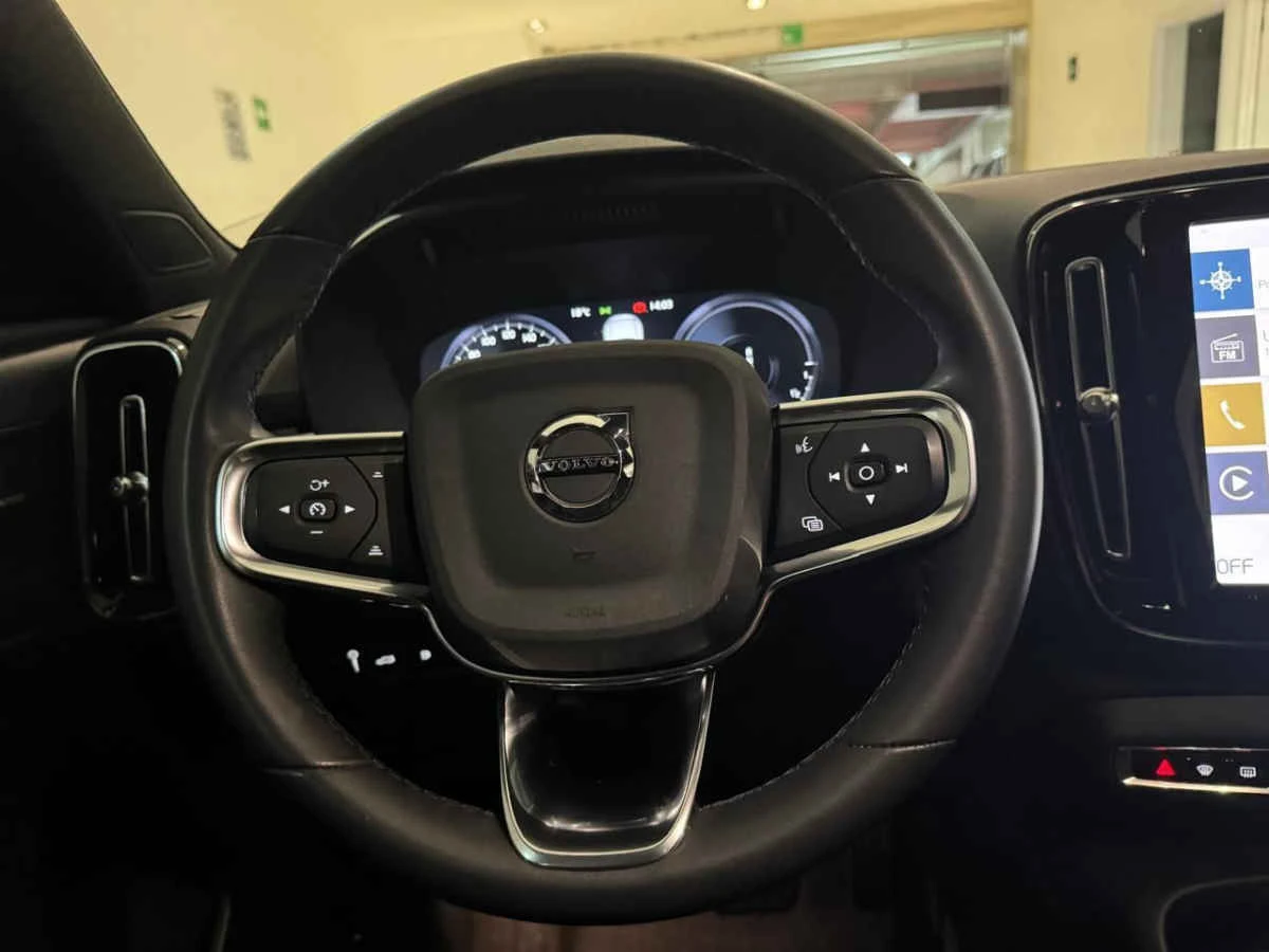 Volvo XC40 2023