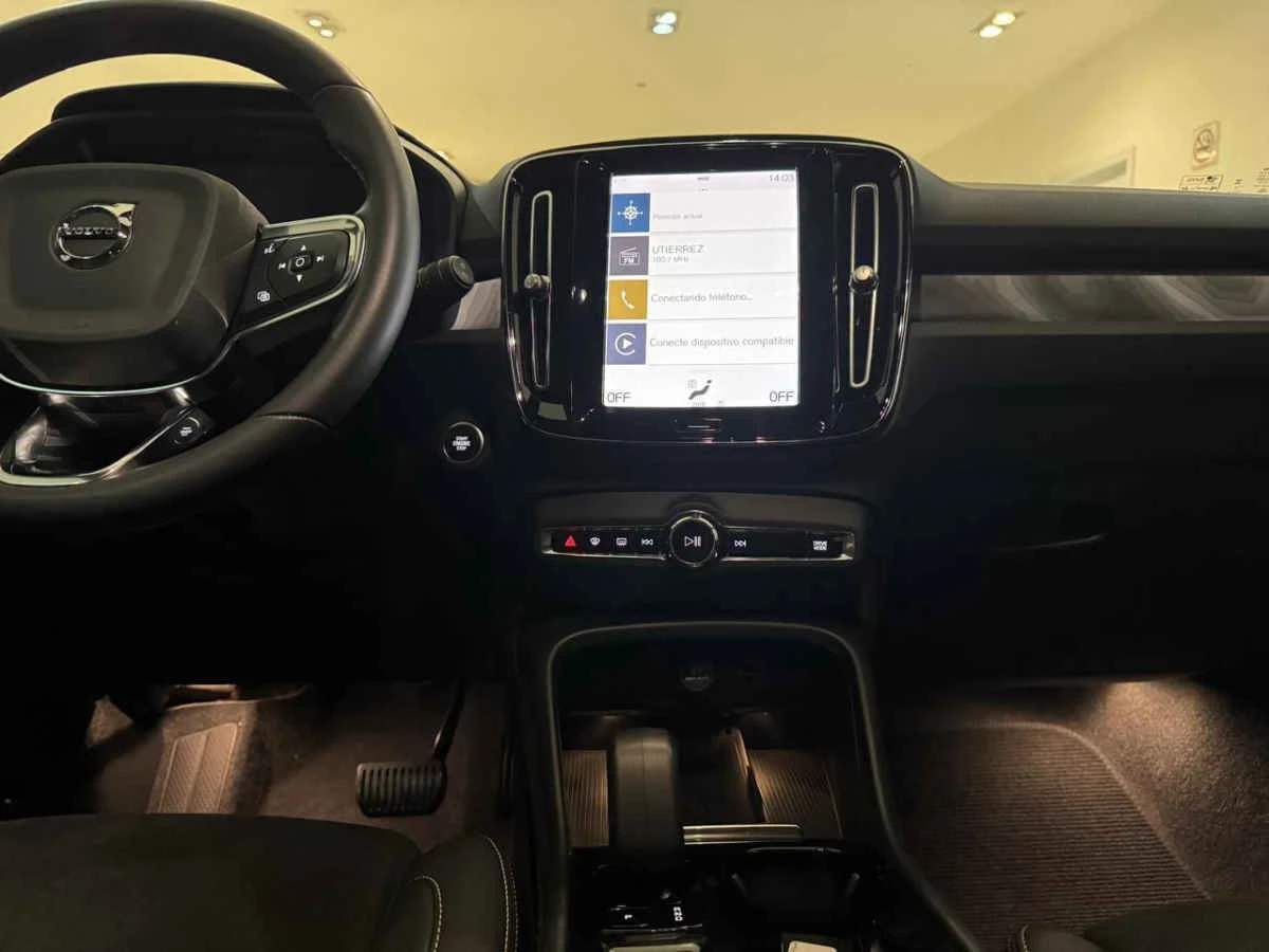 Volvo XC40 2023