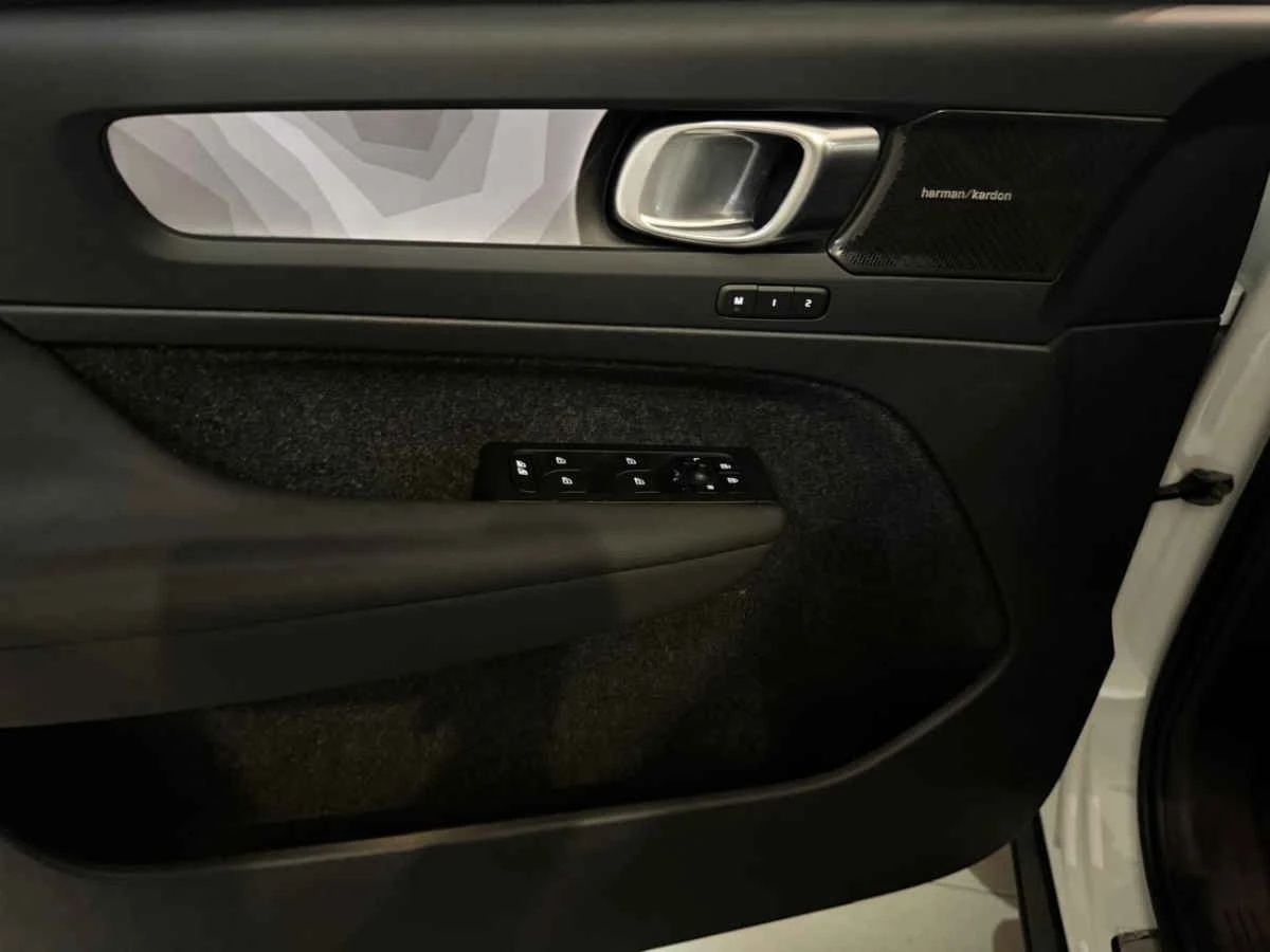Volvo XC40 2023