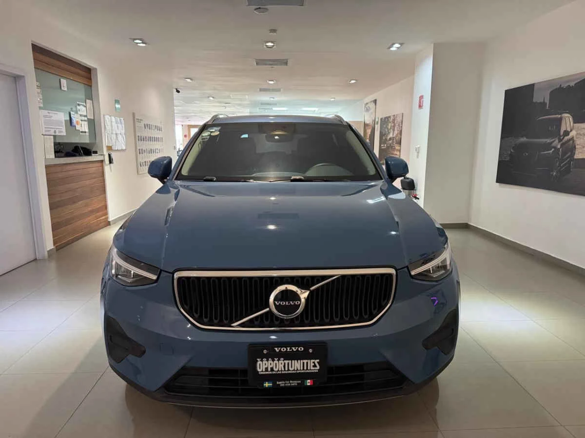 Volvo XC40 2023