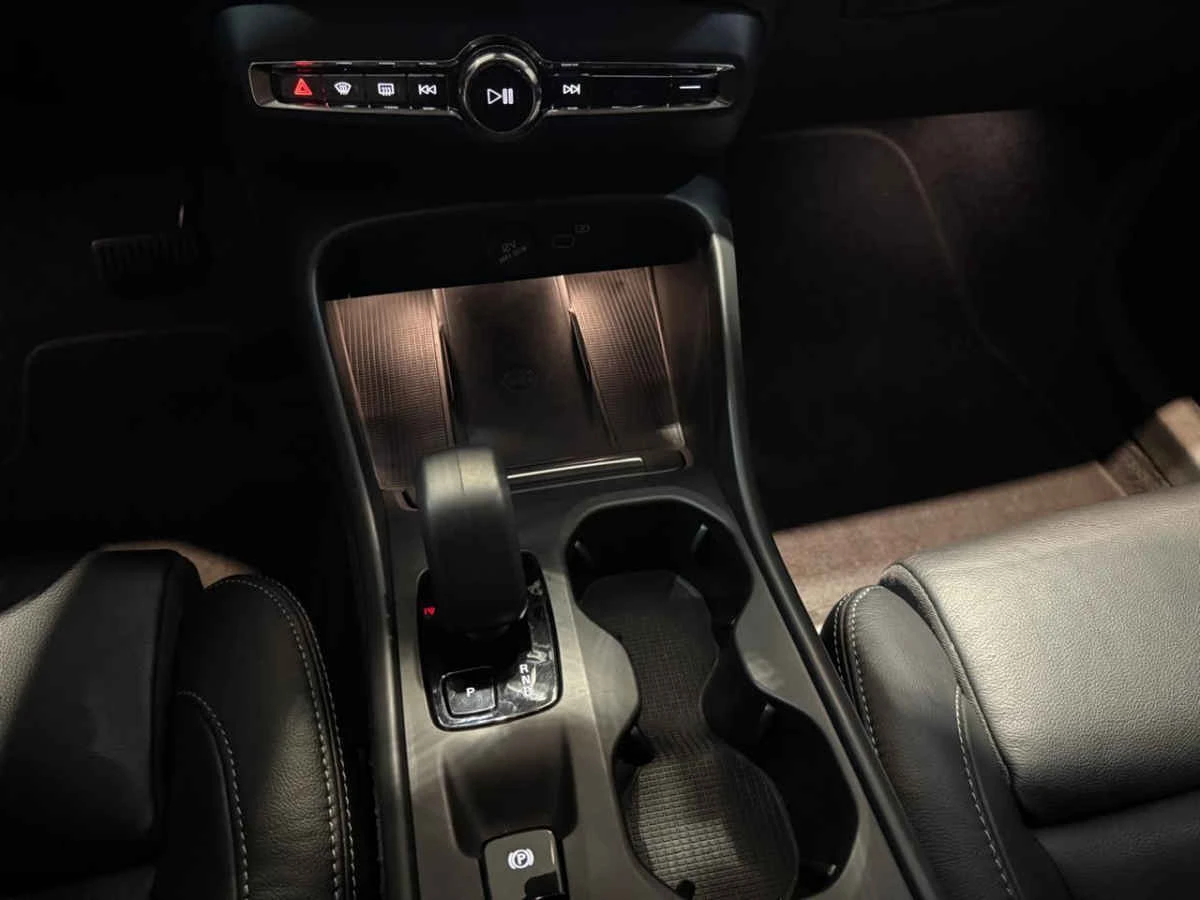 Volvo XC40 2023