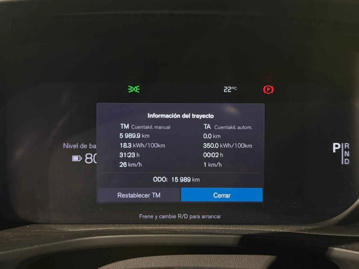 Volvo EX40 2025