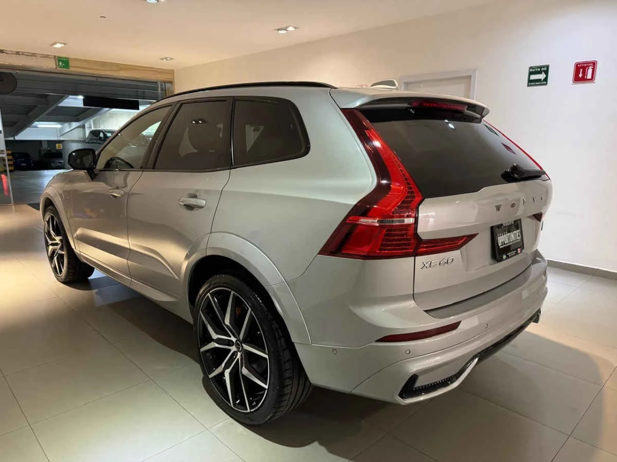 Volvo XC60 2024