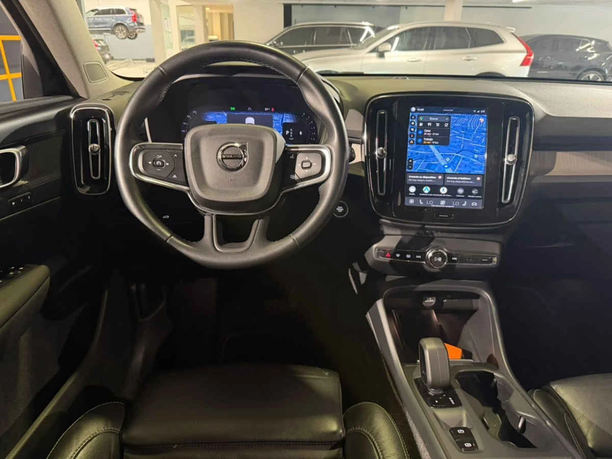 Volvo XC40 2023