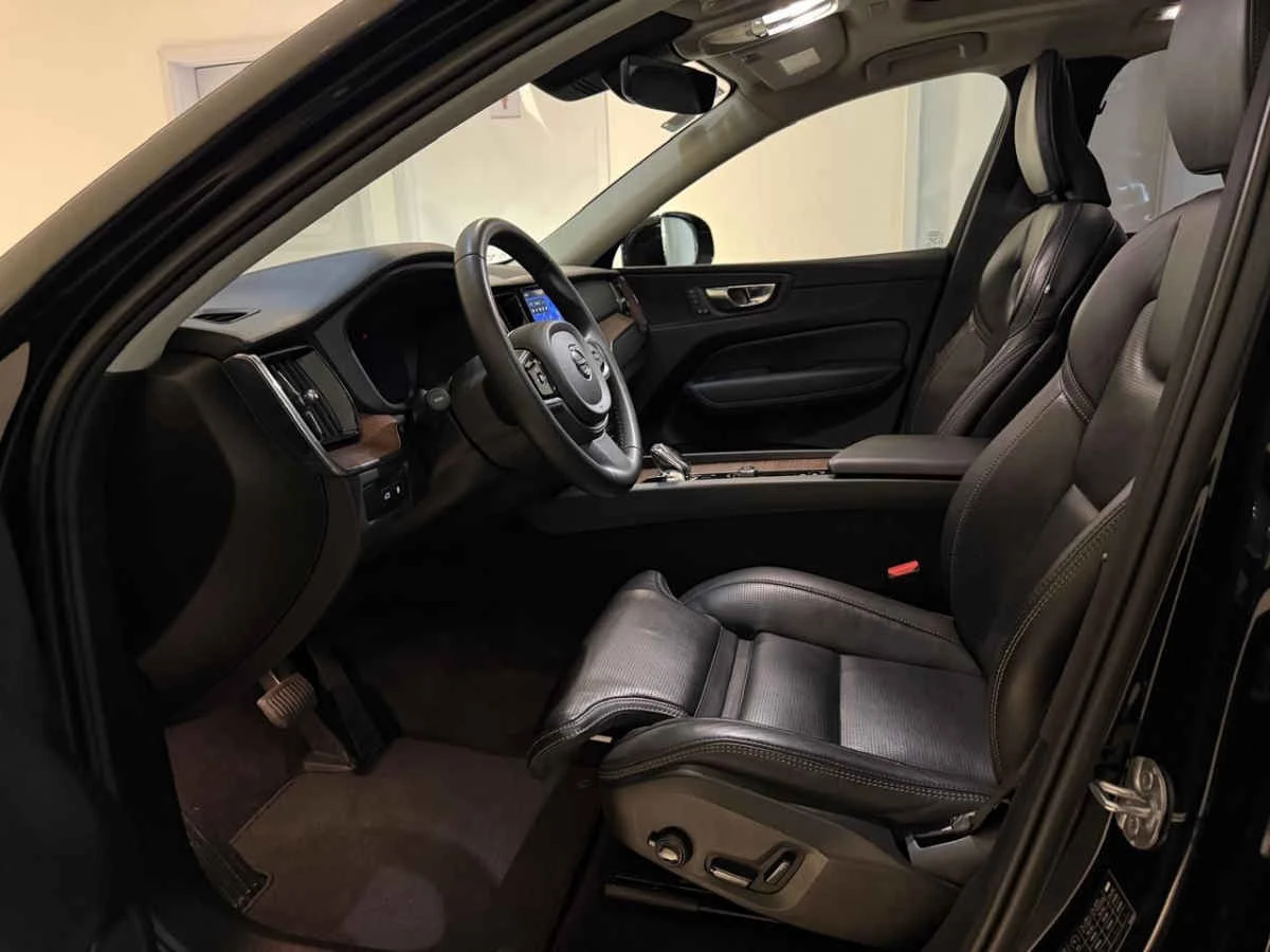 Volvo XC60 2023