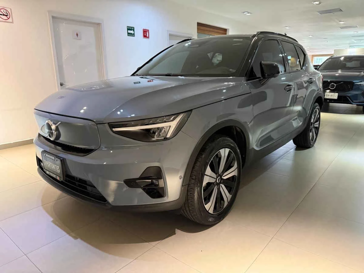 Volvo XC40 2023