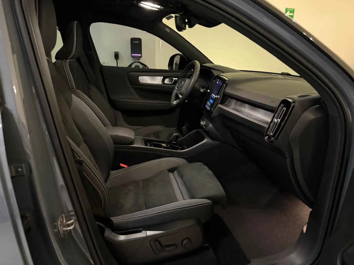 Volvo XC40 2023