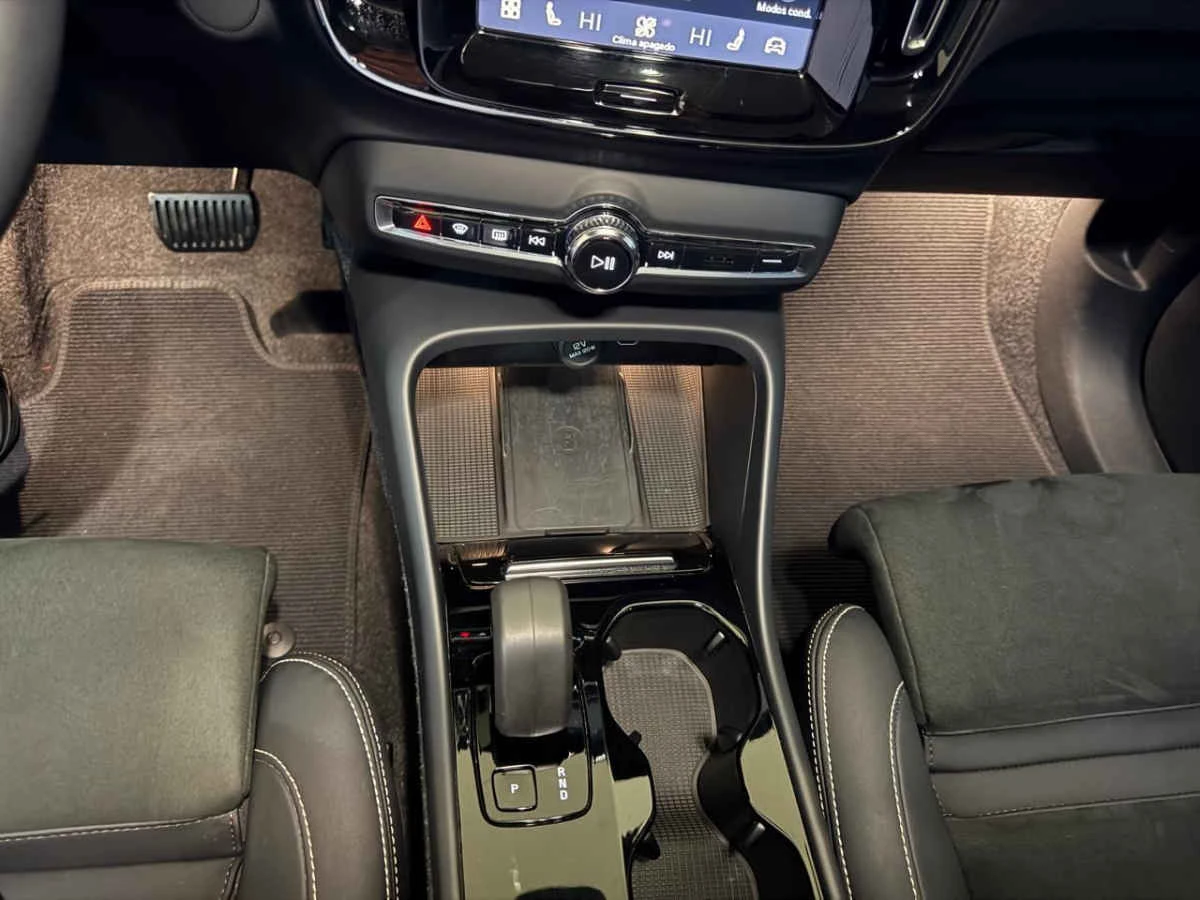 Volvo XC40 2023