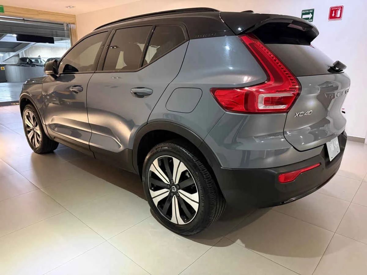 Volvo XC40 2023