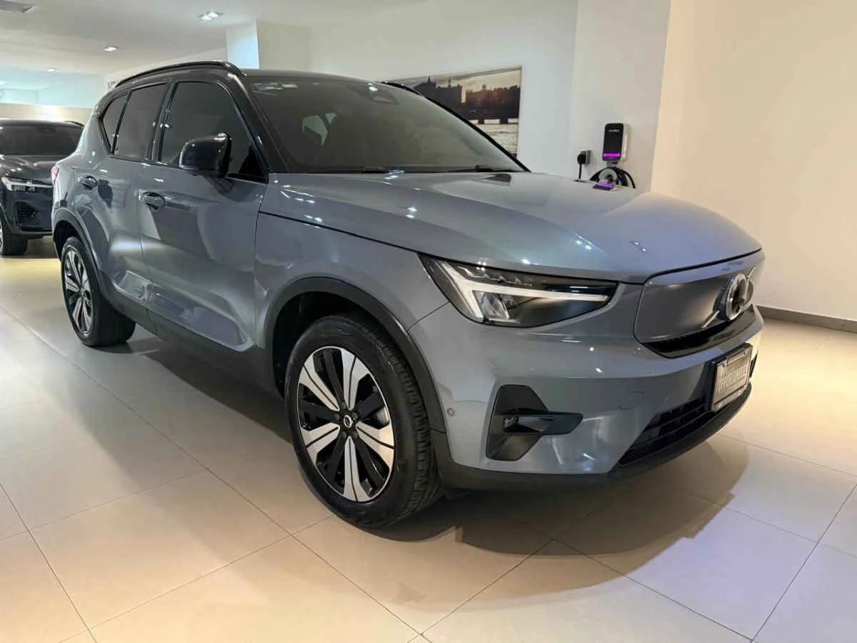 Volvo XC40 2023
