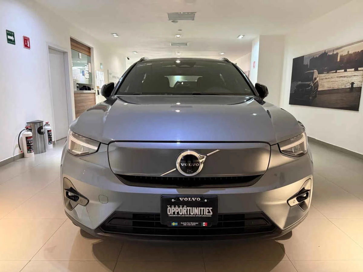 Volvo XC40 2023