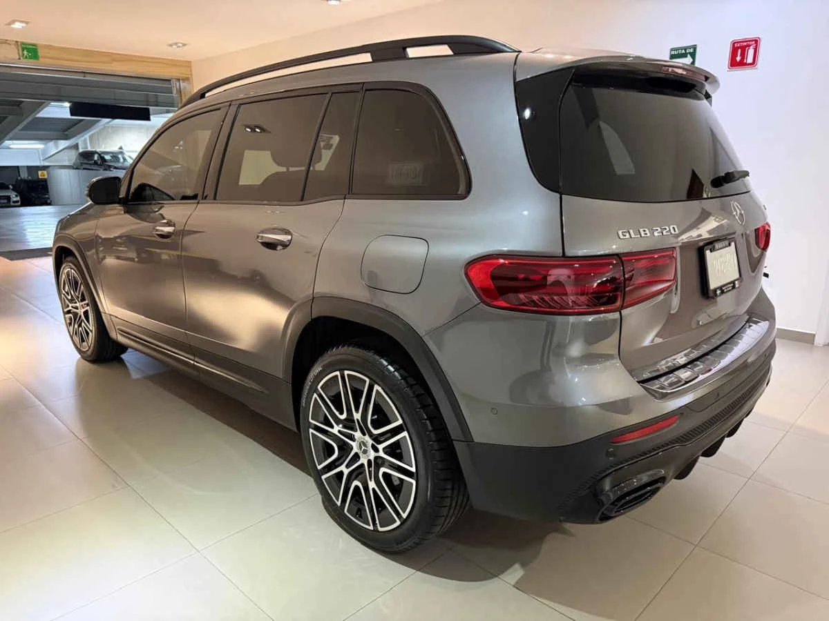 Mercedes-Benz Clase GLB 2026
