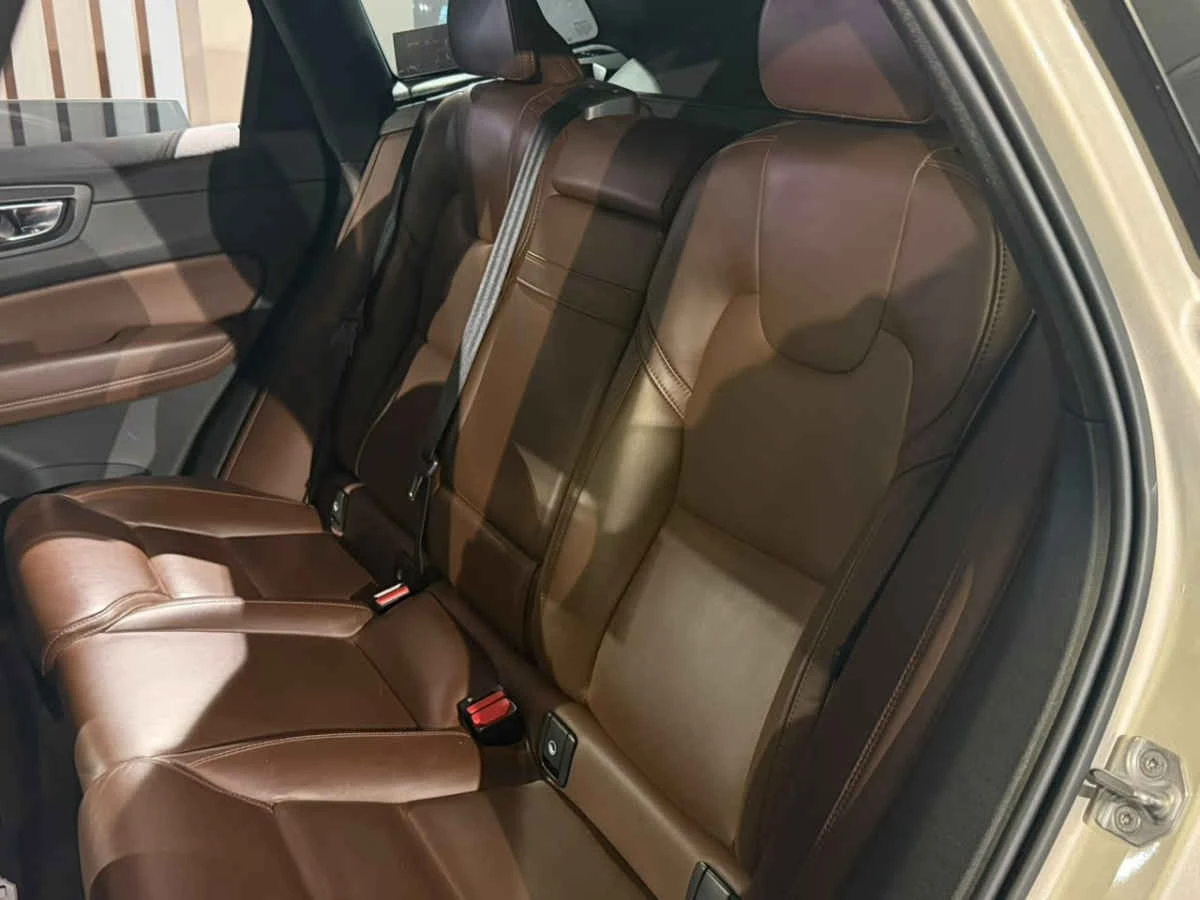Volvo XC60 2021