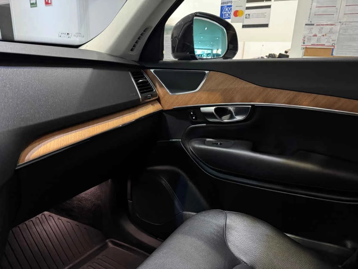 Volvo XC90 2023