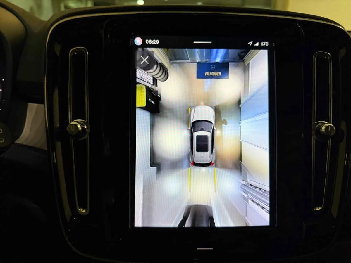 Volvo XC40 2024