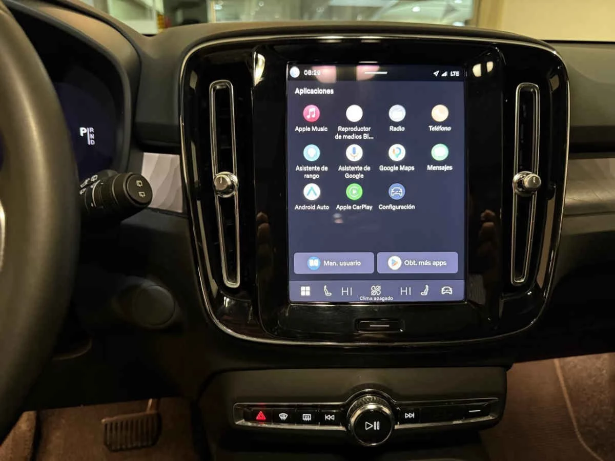 Volvo XC40 2024