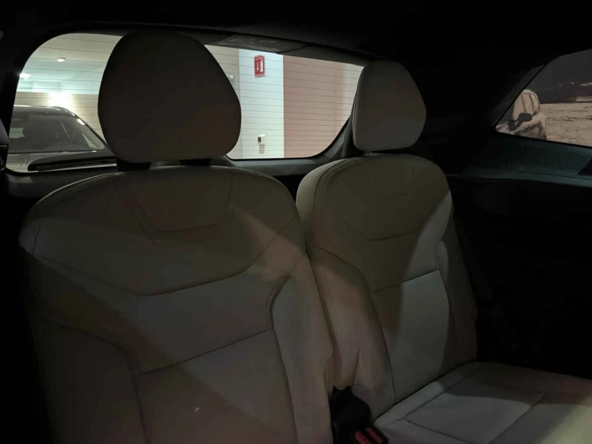 Volvo EX90 2025
