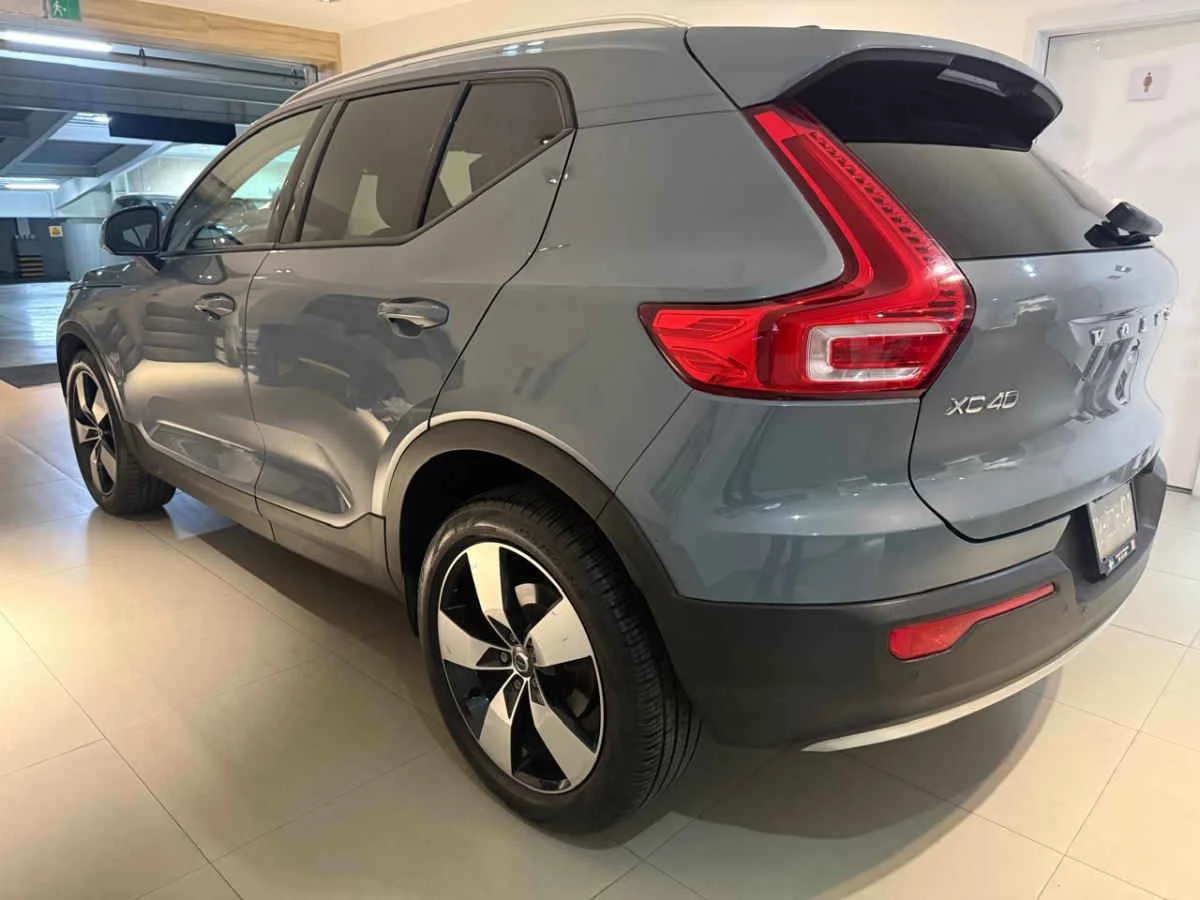 Volvo XC40 2022