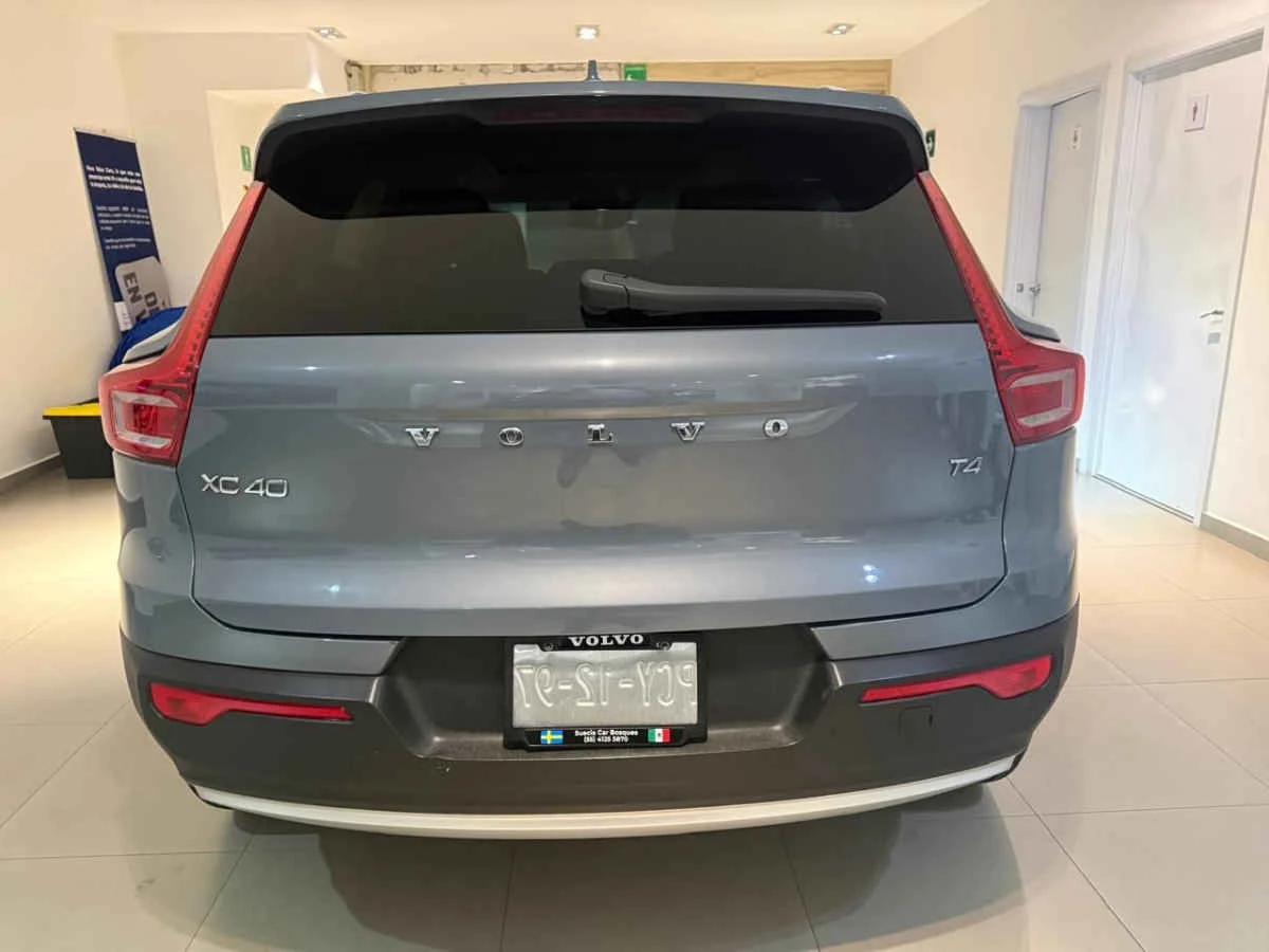 Volvo XC40 2022