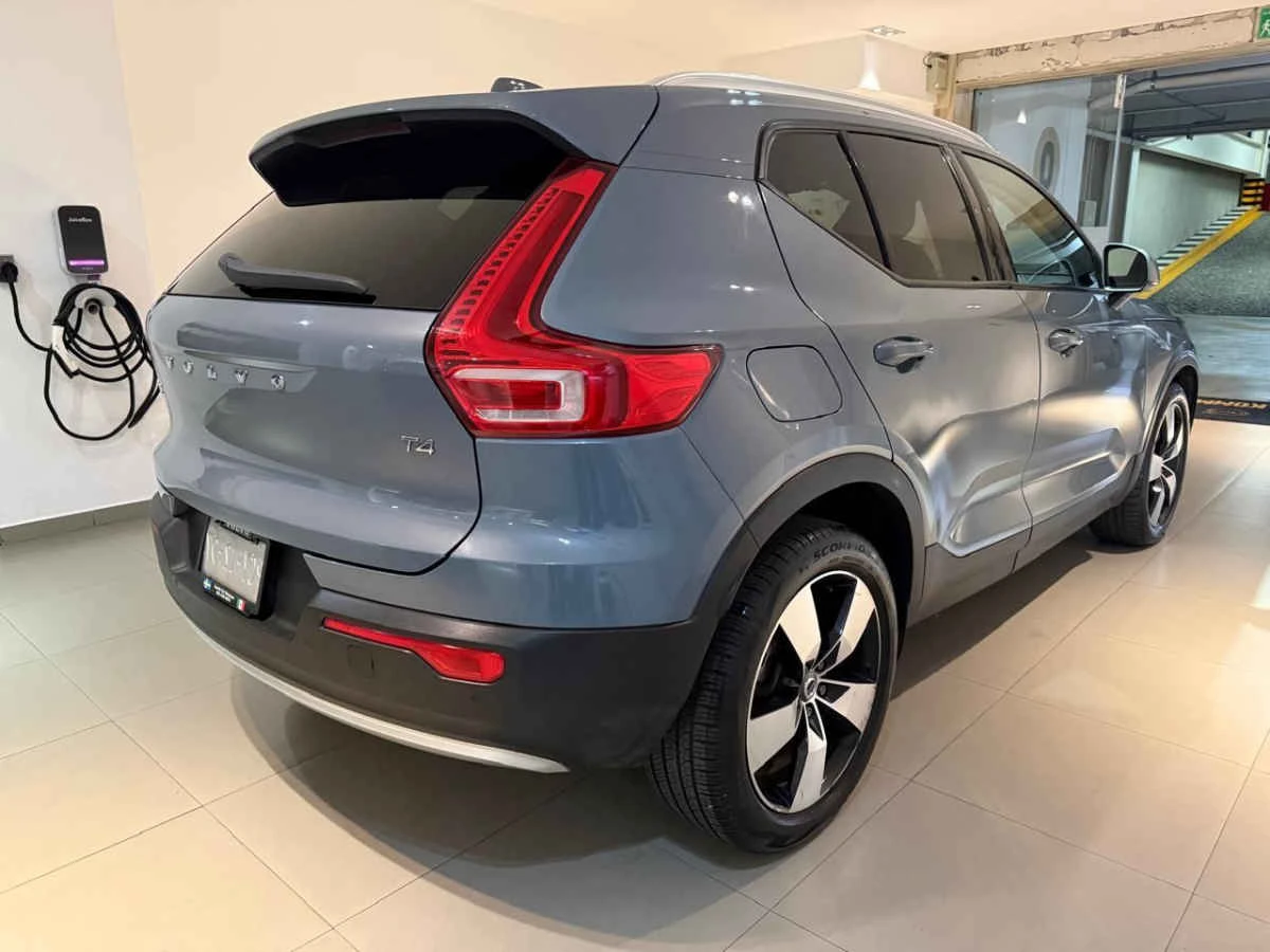 Volvo XC40 2022